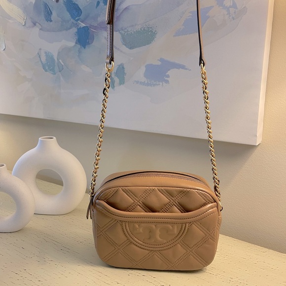 Tory Burch Fleming Soft Camera Bag - Tiramisu Color - Picture 3 of 8